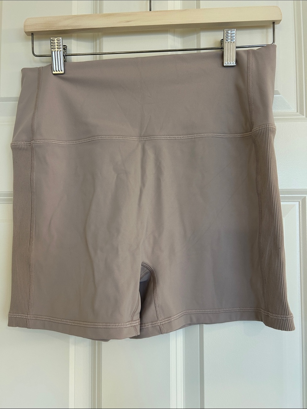 NWOT Aerie OFFLINE Goals 4" Ribbed Shortie High Rise Bike Shorts Ribbed Side